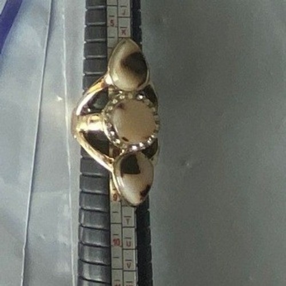 gold tone Ring With Accent Size 7.75 ring